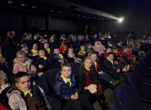 Wyjazd autokarem do Teatru V6 na przedstawienie Teatru Wrocławskiego "Park czarów"